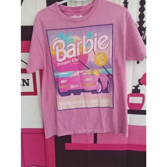 New Barbie dream car tee M - Picture 1 of 1